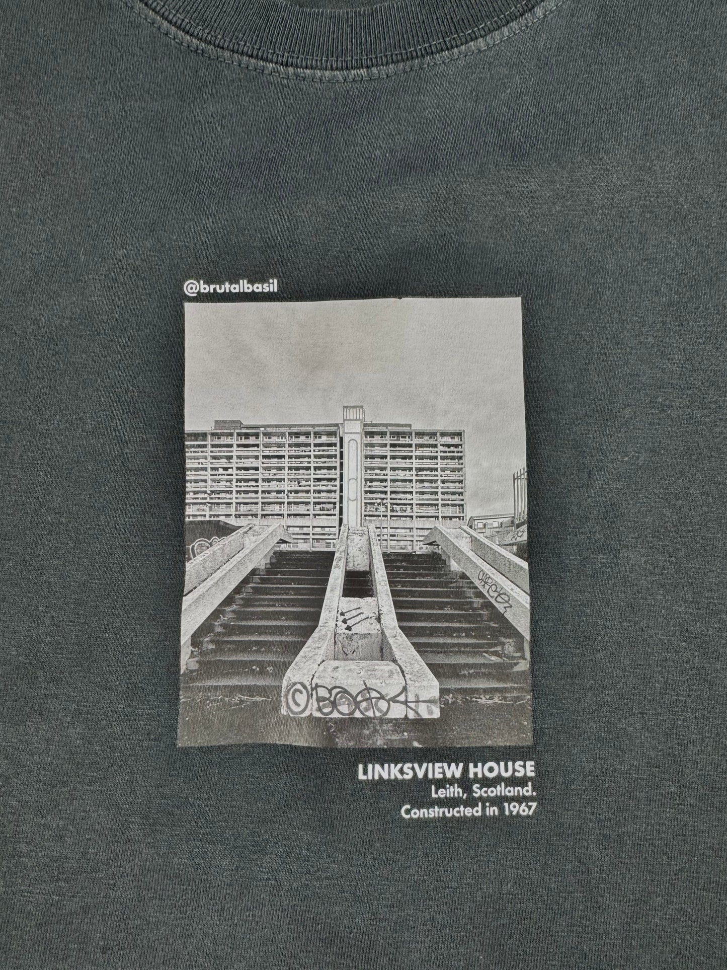 ‘Beauty in the Ordinary’ Linksview tee