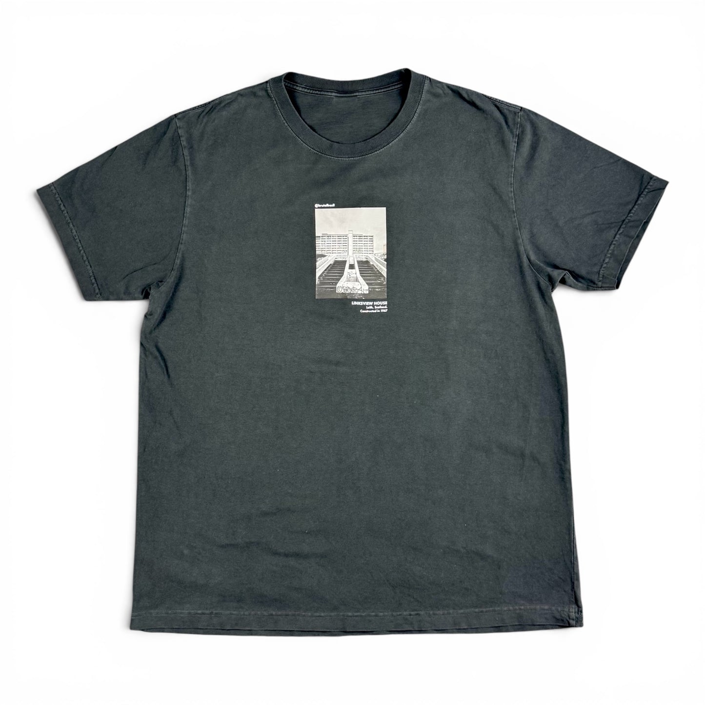 ‘Beauty in the Ordinary’ Linksview tee