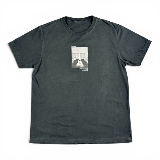 ‘Beauty in the Ordinary’ Linksview tee